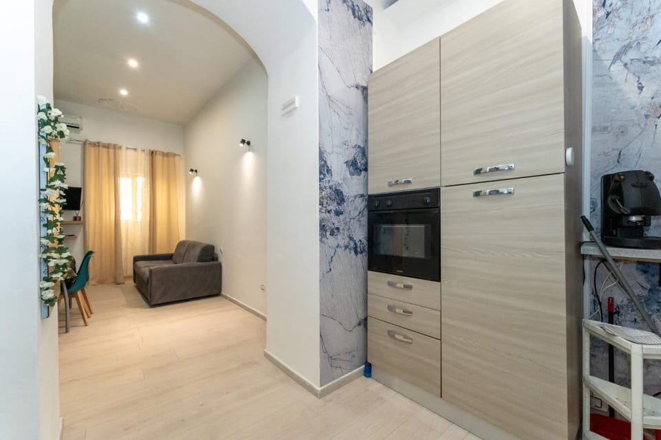 Kitchen or kitchenette, Breakfast, kitchen