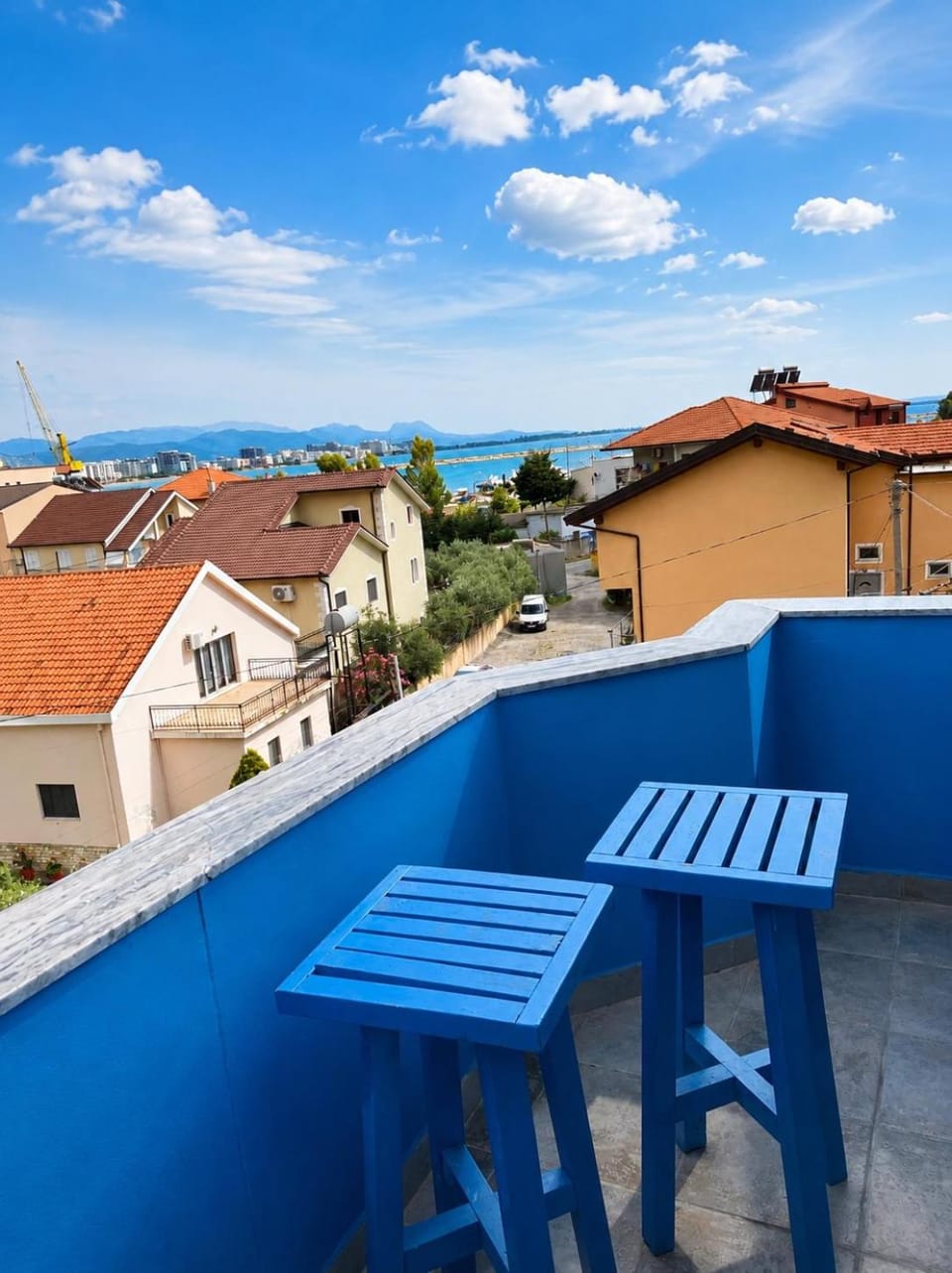 Property building, Patio, Day, Natural landscape, View (from property/room), Balcony/Terrace, Dining area, Sea view