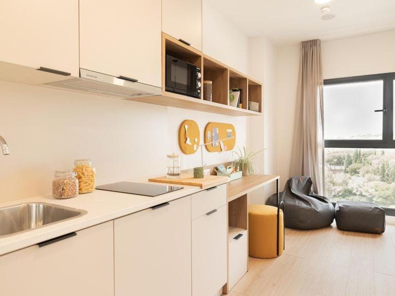 Kitchen or kitchenette