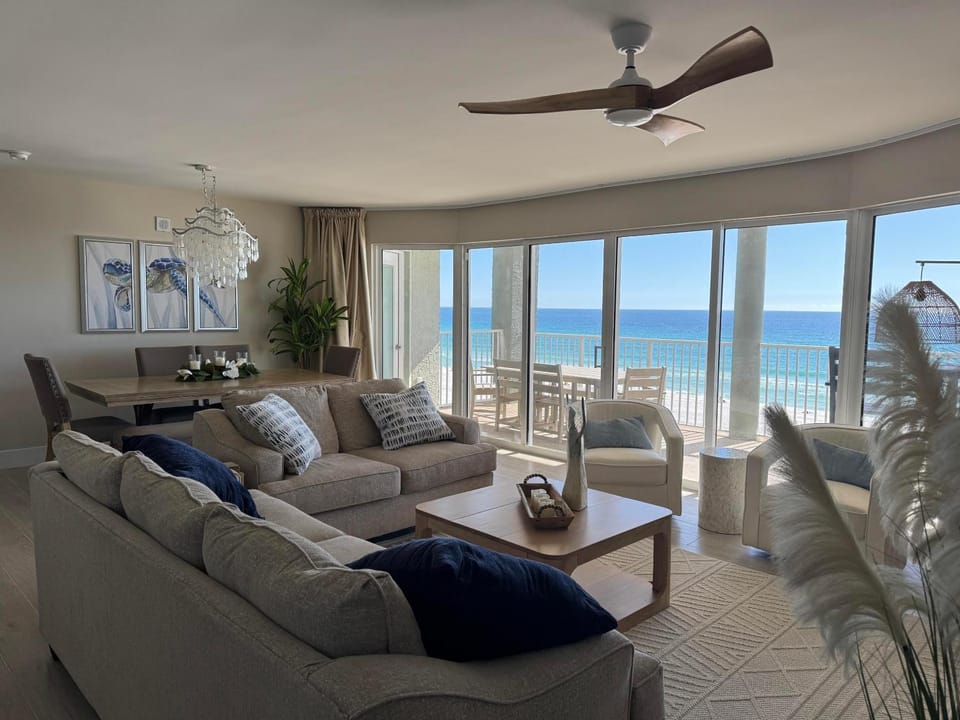 Balcony/Terrace, Living room, Seating area, Dining area, Sea view, furniture