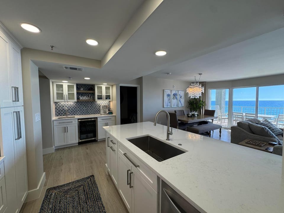 Kitchen or kitchenette, Living room, Dining area, Sea view, furniture