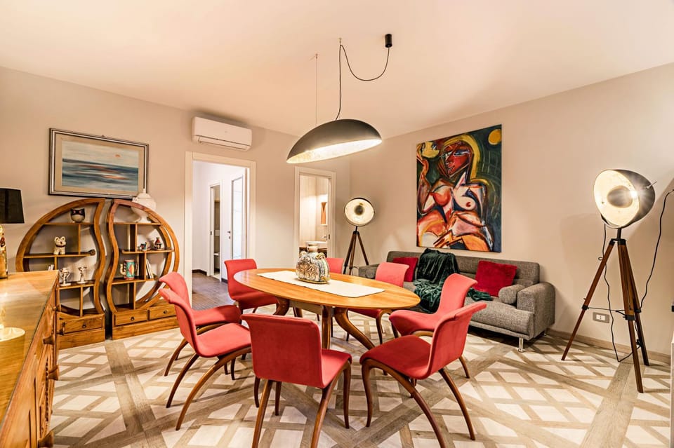 Living room, Dining area, air conditioner