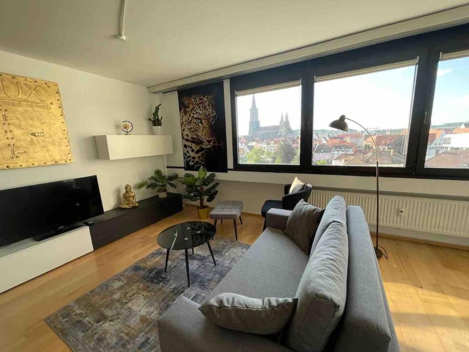 City-Panorama-Lounge Apartment in Neu-Ulm