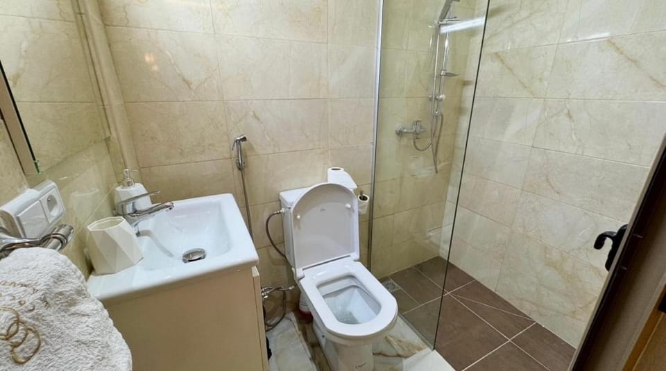 Shower, Toilet, Bathroom