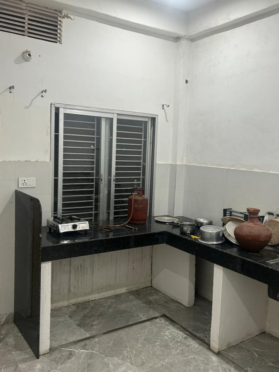 Countryside Comfort near CRPF Camp -Chakia Retreat Country House in India