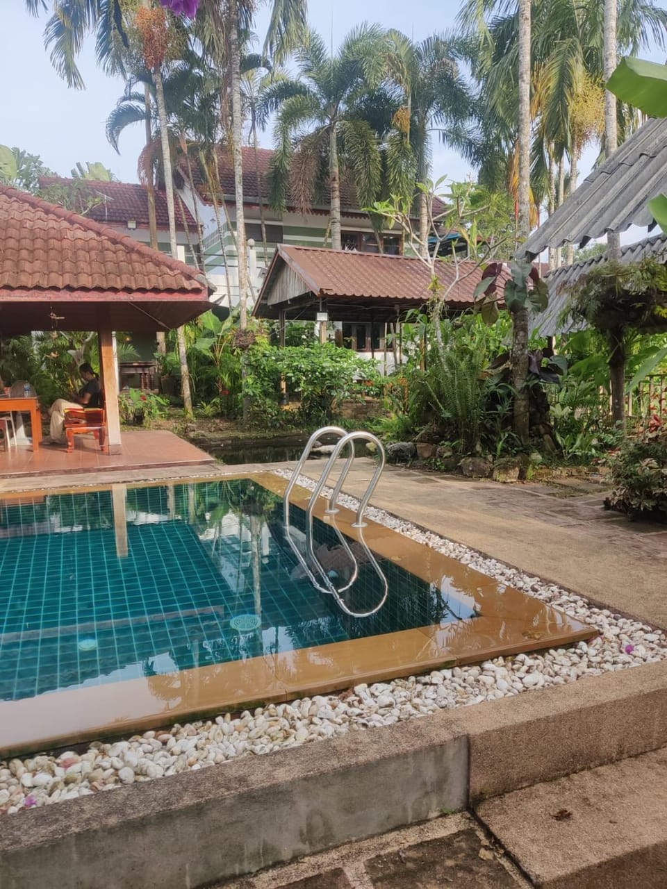 Property building, Garden, Swimming pool