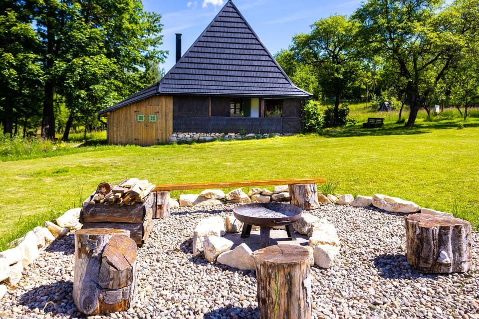 Property building, Natural landscape, Garden