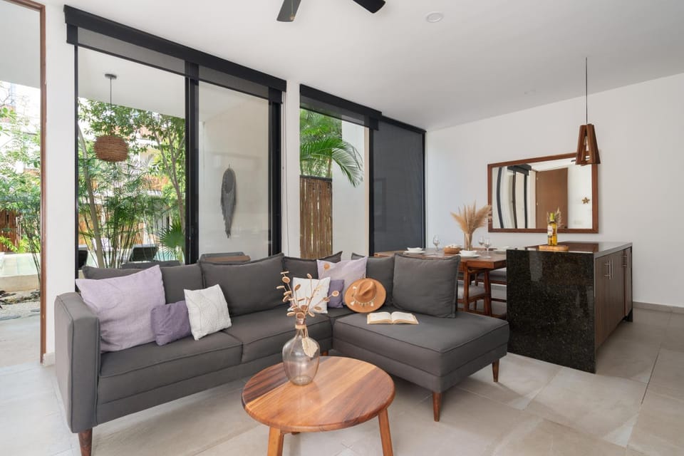 Patio, Living room, Seating area, Dining area