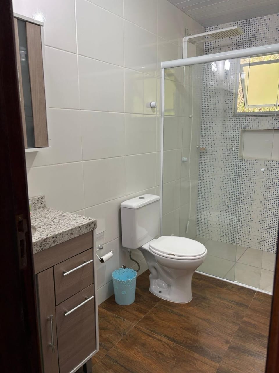 Shower, Toilet, Bathroom