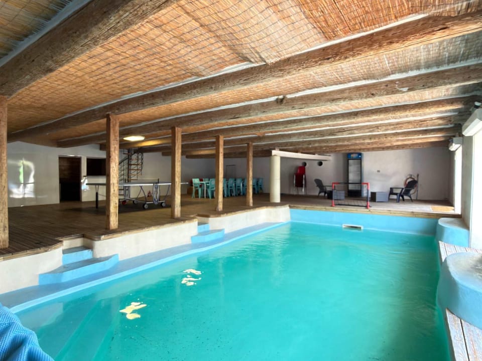 Domaine 34 Couchages Piscine Couverte Chauffee House in Fleury