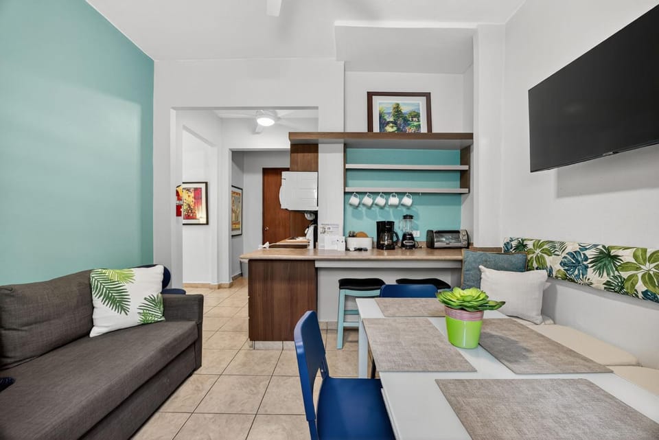 Living room, Dining area