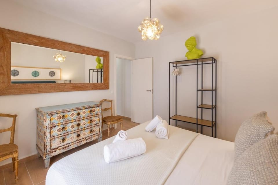 Ohliving Line & Soul Apartment in Seville