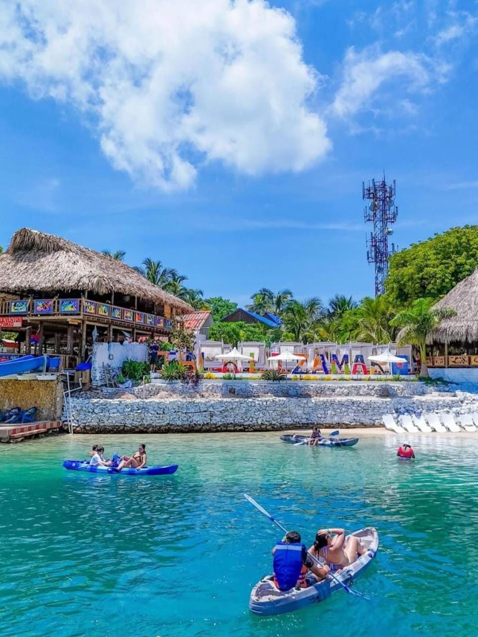aparta estudio en Santa Marta en arriendo por dia de 600 mil pesos colombianos Apartment in Santa Marta