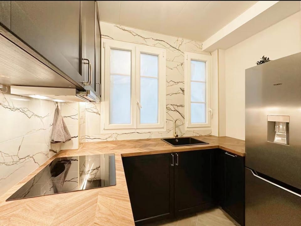 Magnifique appartement avec vue sur la Tour Eiffel Apartment in Paris