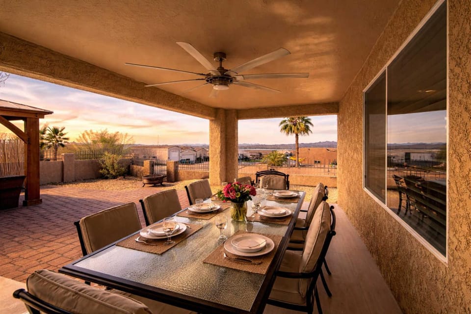 18x60 Boat Pad Game Room-Lake View Villa-Hot Tub Villa in Lake Havasu City