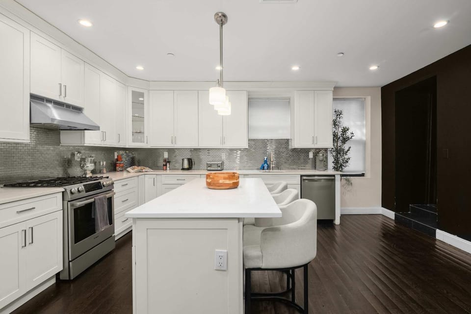 Stylish 3BR Designer Home in NYC Apartment in Harlem