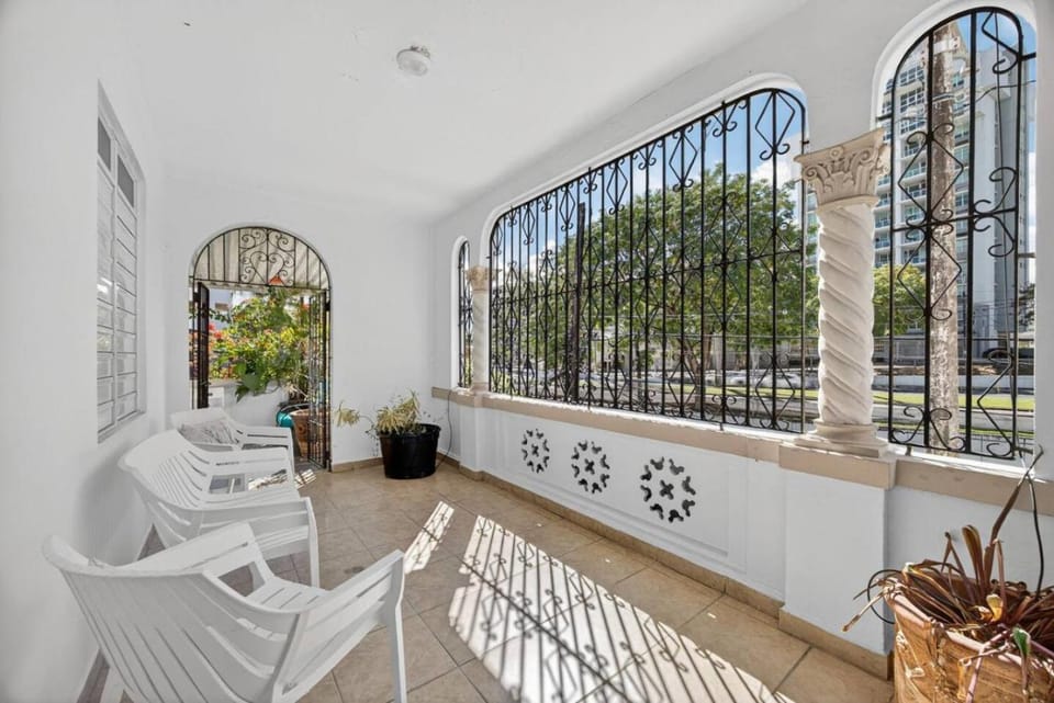 Newly Updated Condado Apt with Private Rooftop Apartment in San Juan