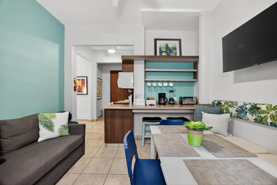 Newly Updated Condado Apt with Private Rooftop Apartment in San Juan