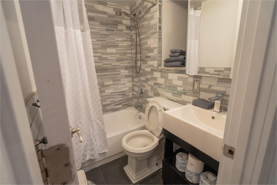 Elegant Gramercy Park Suites Apartment in East Village