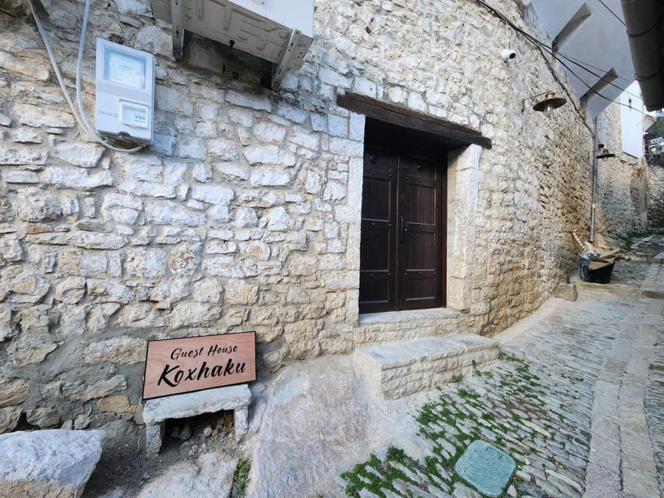 Text overlay, Street view
