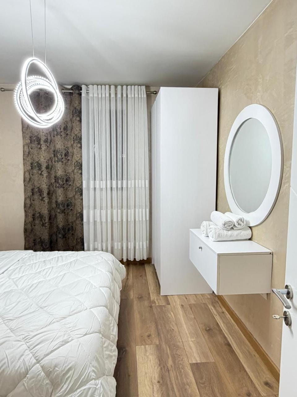 Bed, Bedroom, wardrobe