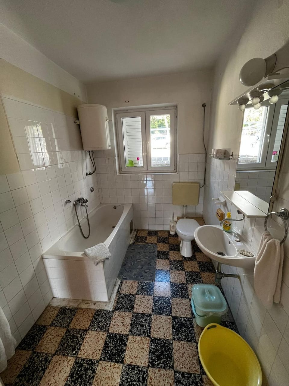 Toilet, Bathroom, Bath