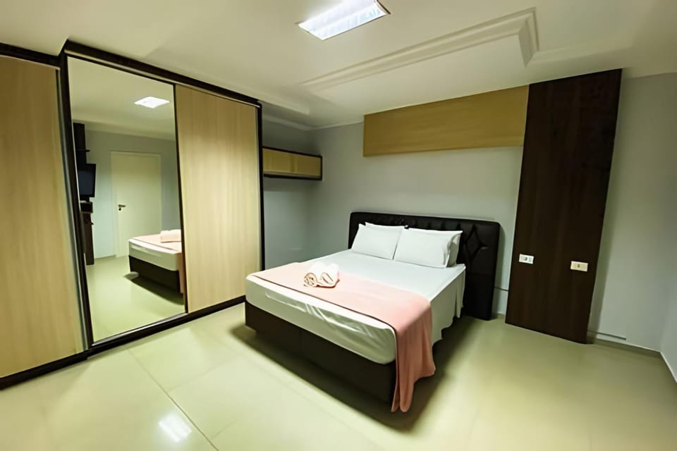 Belíssima Casa no centro de Foz para 10 hospedes Apartment in Foz do Iguaçu