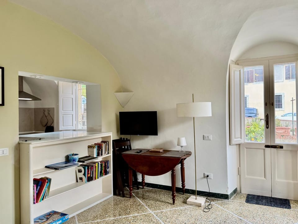 Library, TV and multimedia, Dining area