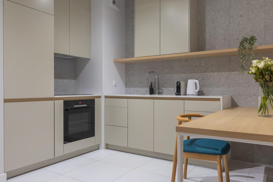 Coffee/tea facilities, Kitchen or kitchenette, Dining area, minibar, pet friendly, stove