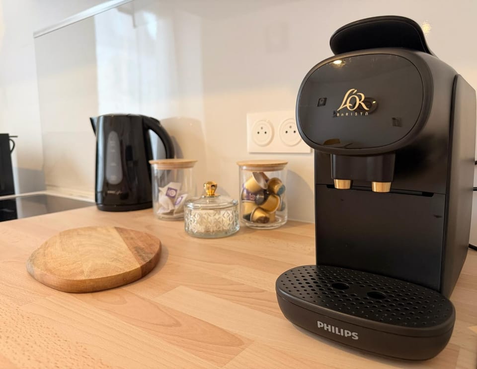 Coffee/tea facilities, Kitchen or kitchenette