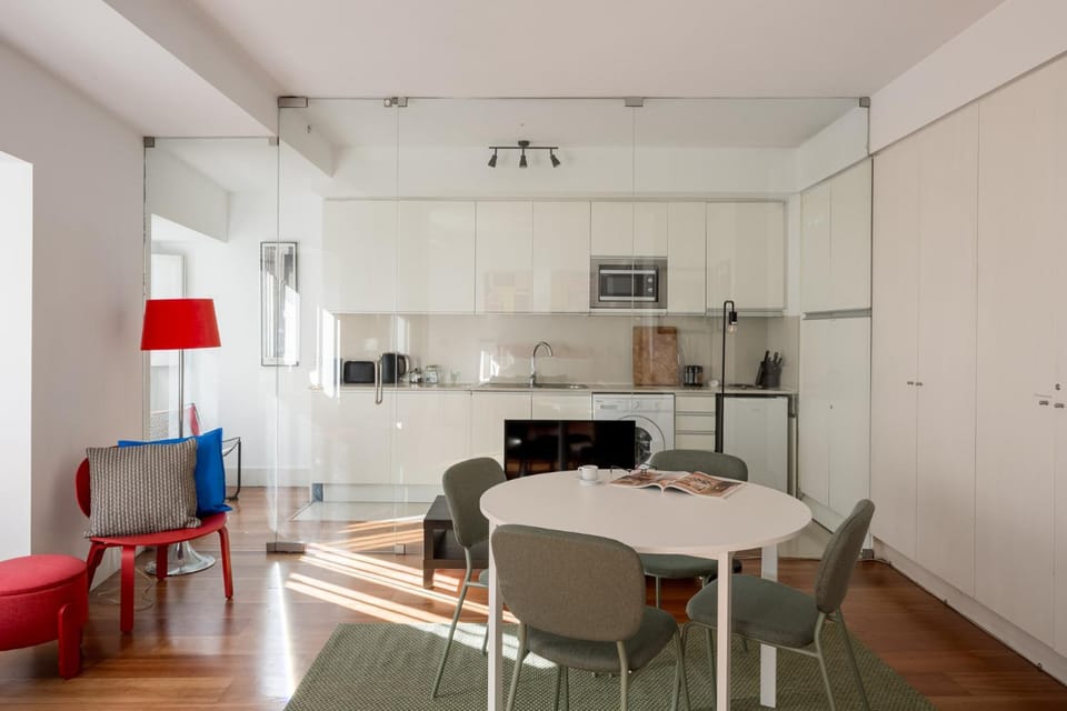 HOSTEE - Lisbon Urban Studio with parking Apartment in Lisbon