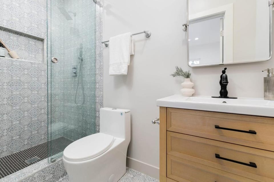 Chic WeHo Retreat near Sunset Blvd House in West Hollywood