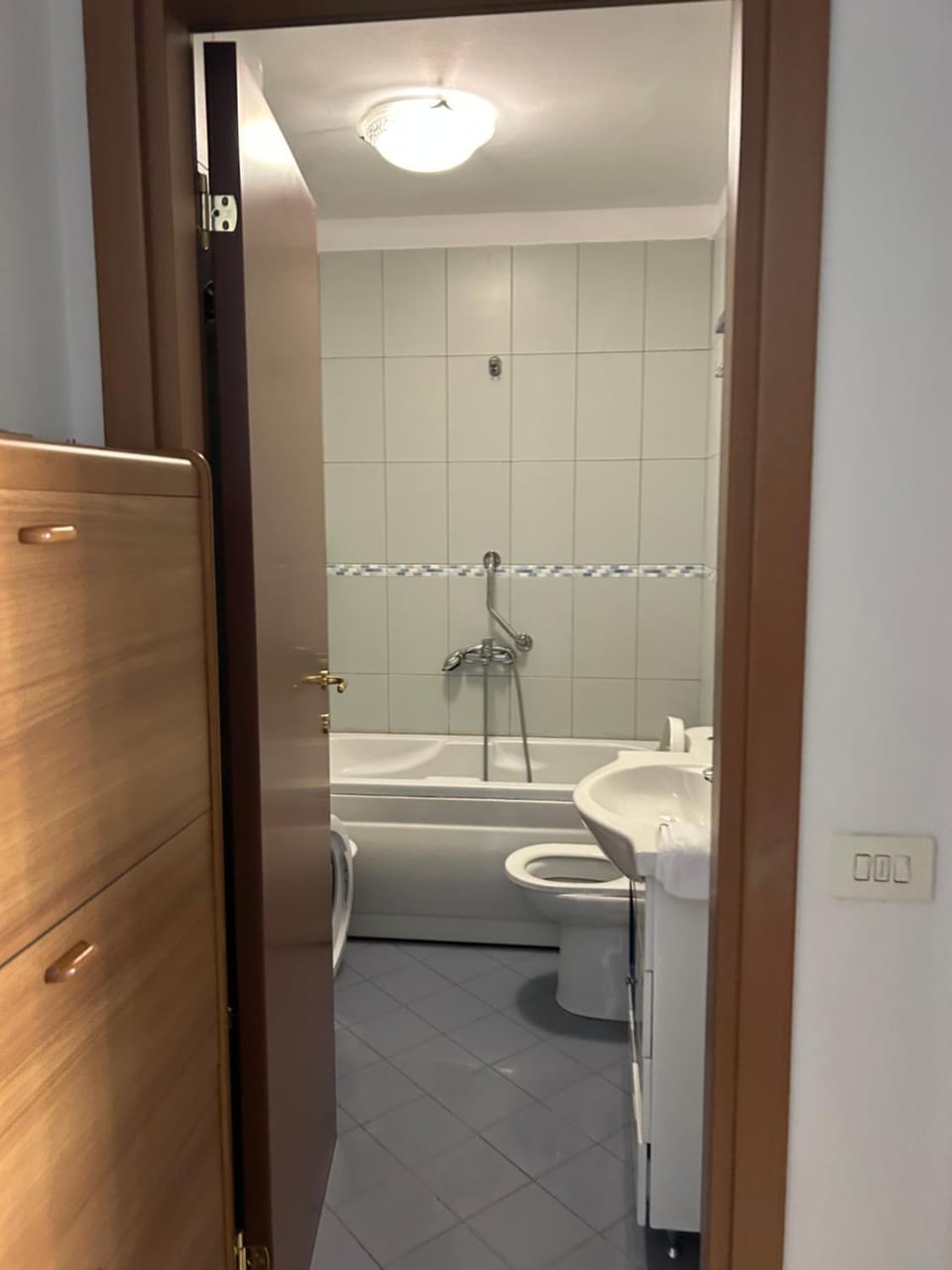 Tirana Center Square Skanderbeg Apartment in Tirana