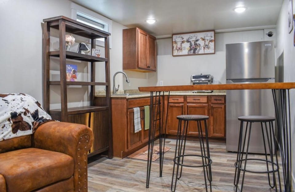 Kitchen or kitchenette, kitchen