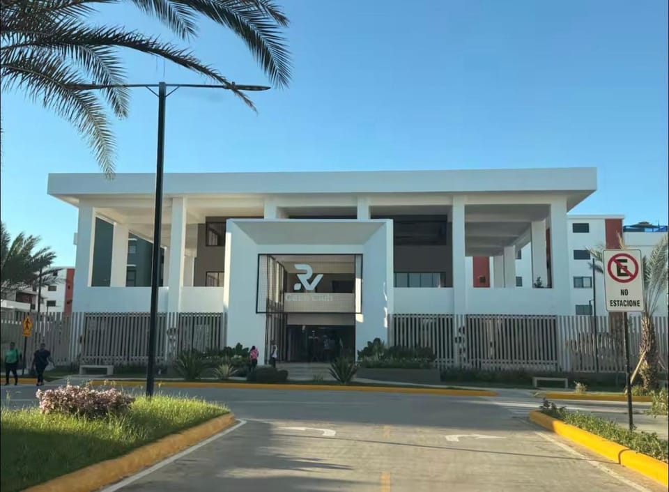 Relaxing & New Retreat 3 bedroom riviera Verde Apartment in Santo Domingo Este