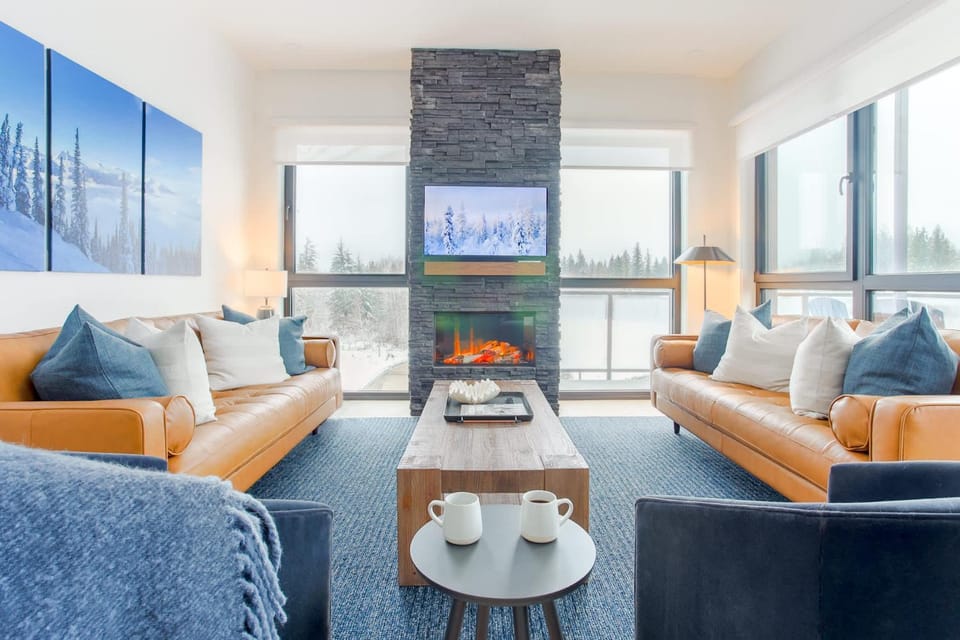 The View - Luxury Penthouse Condo Apartment in Revelstoke
