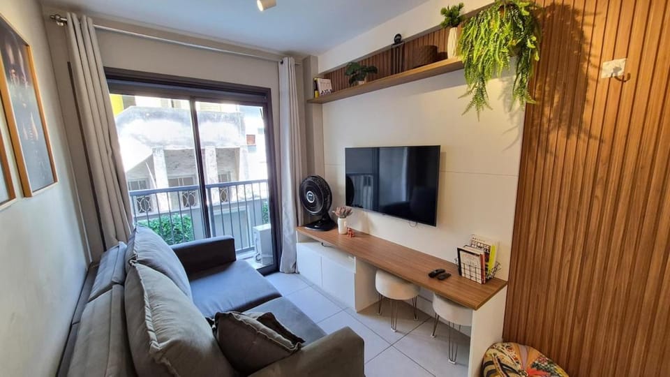 Aconchegante apê com varanda, piscina e academia Apartment in Santa Teresa