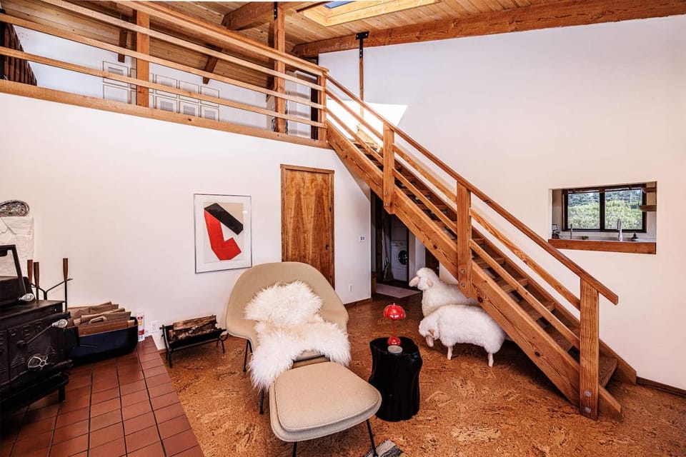 Cozy 1BD & Loft for 4 Near Community Pool & Trails House in Sonoma County