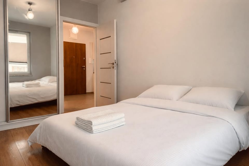 Elegancki apartament hotelowy - 2 pokoje Apartment in Warsaw