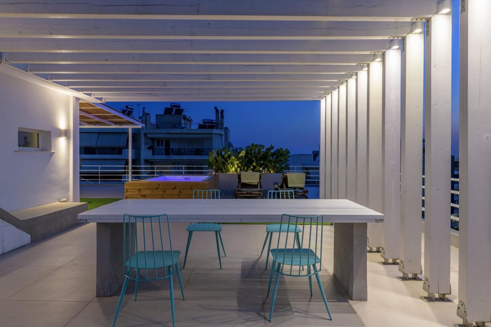 Night, Hot Tub, Balcony/Terrace, Dining area