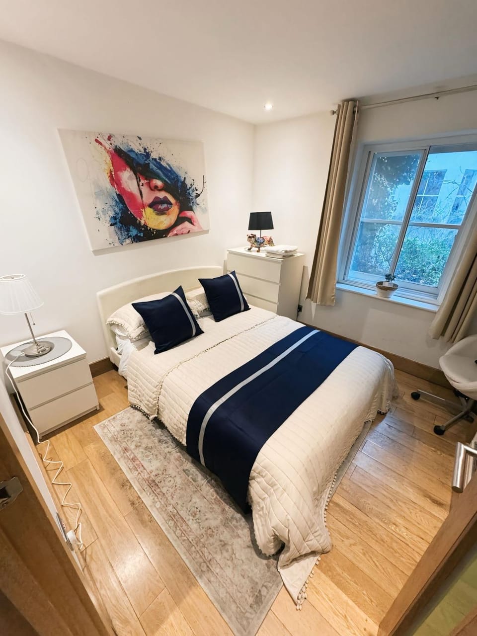 2 bedroom Kensington Suites Apartment in City of Westminster