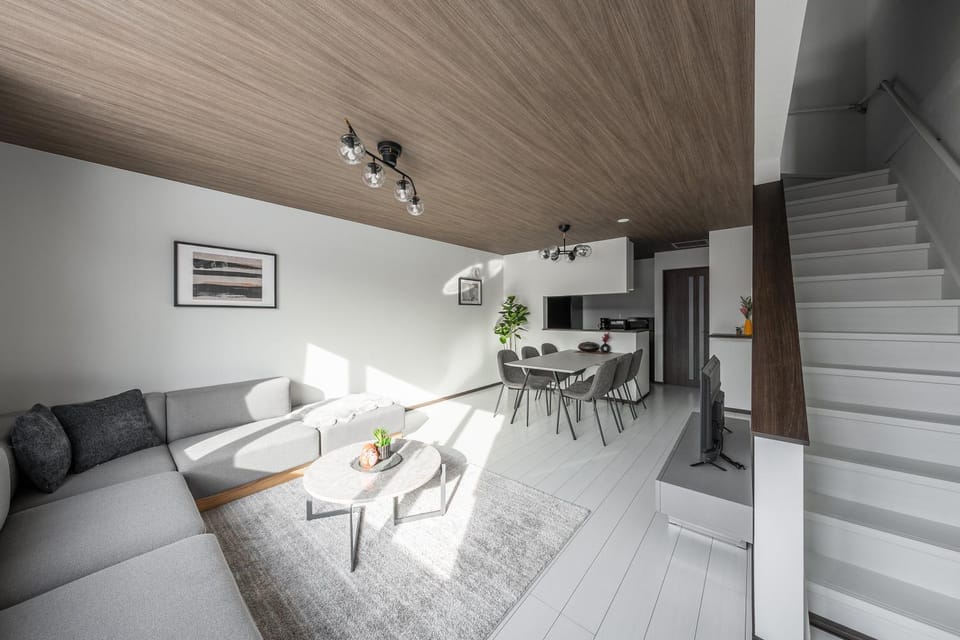 Living room, Dining area