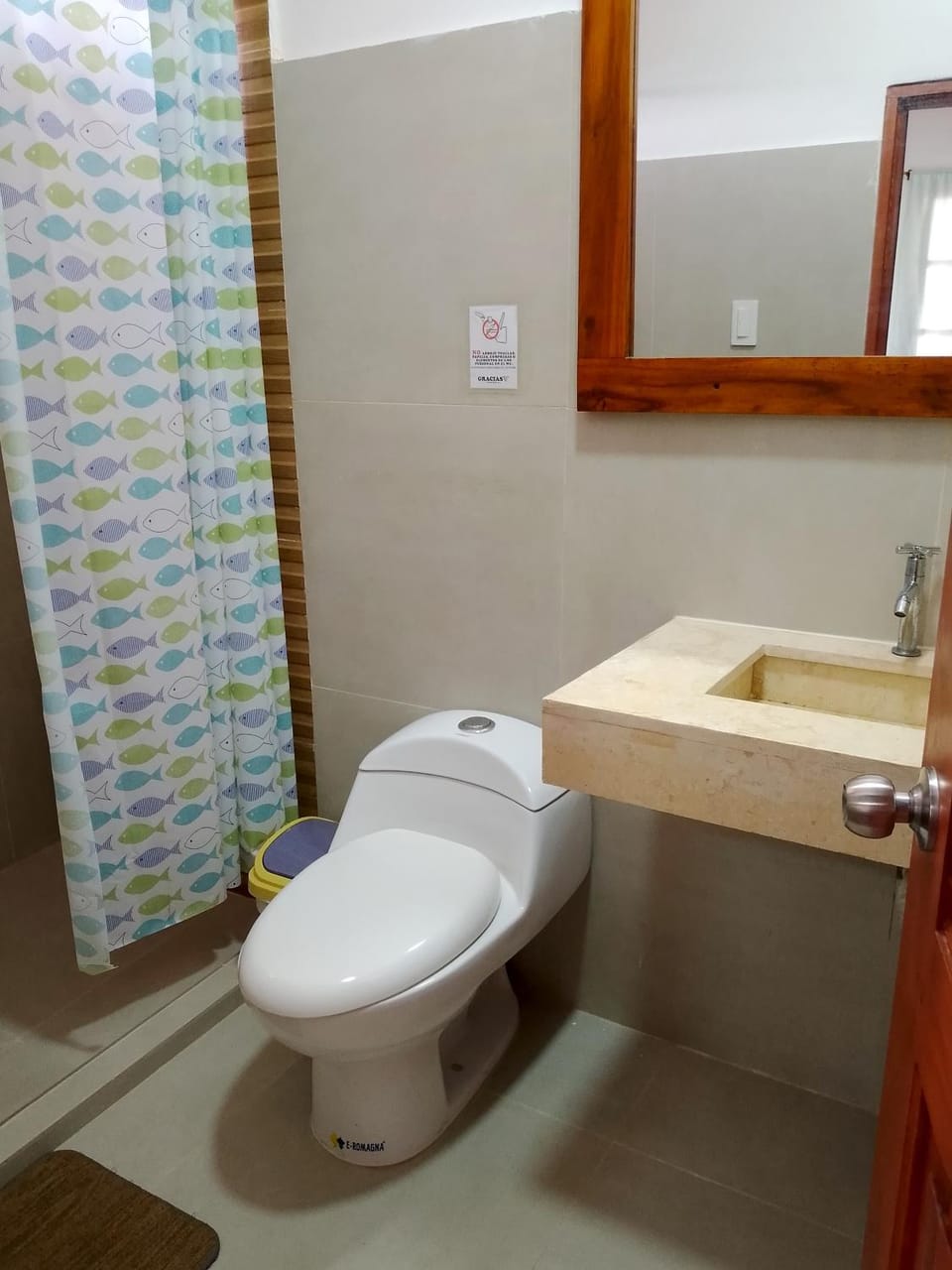 Fifi Shouse Ayangue Bed and Breakfast in Santa Elena Province