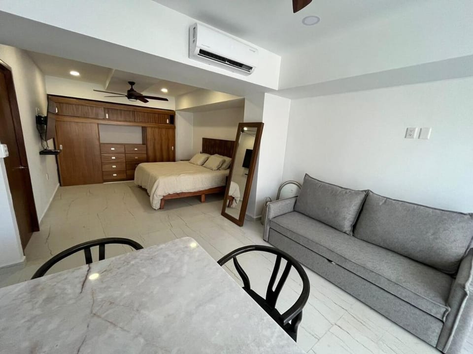 Beautiful Oceanfront Condo Apartment in La Cruz de Huanacaxtle