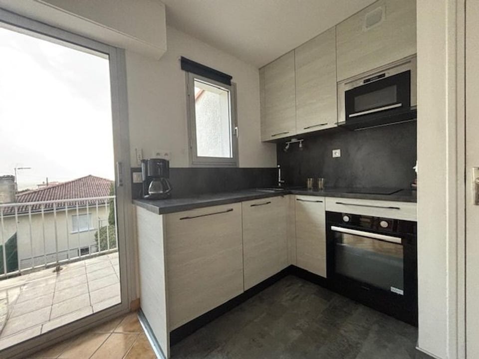 Charmant appartement T3 avec terrasse et parking à Royan - FR-1-494-223 Apartment in Vaux-sur-Mer