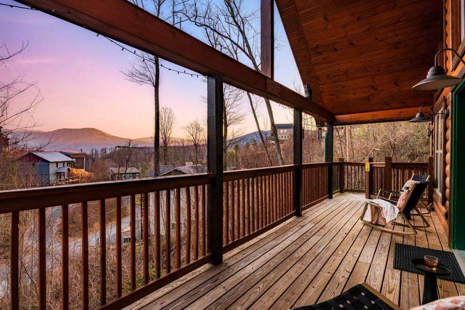 Patio, Natural landscape, View (from property/room), Balcony/Terrace, Mountain view
