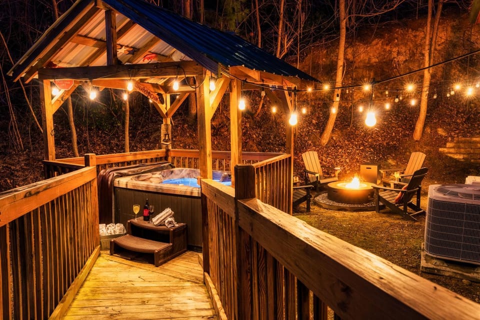Patio, Night, Hot Tub