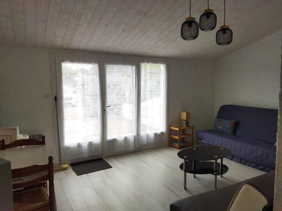 Maisonnette calme proche plage avec parking et animaux admis - FR-1-194-443 House in La Tranche-sur-Mer