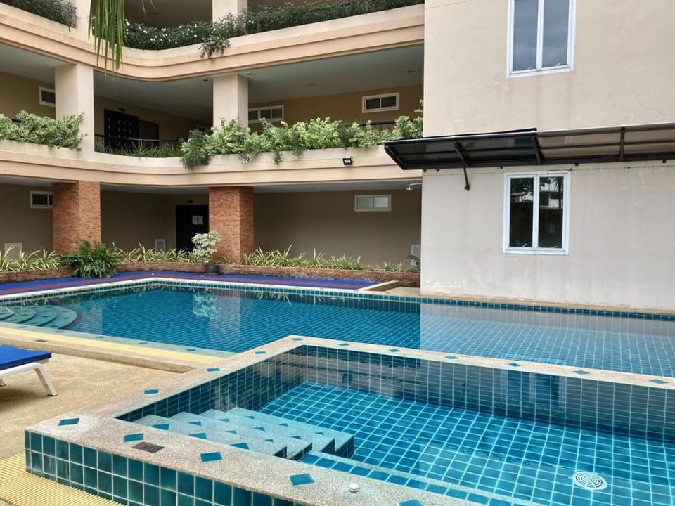 Executive Residence IV by PSR Apartment in Pattaya City