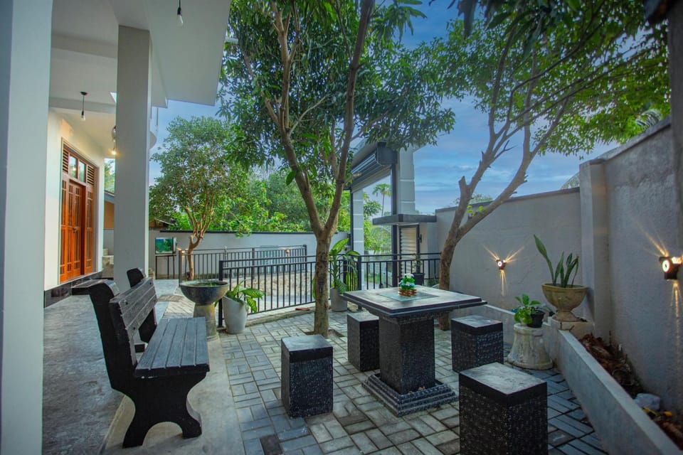 Rajas Haven villa Vacation rental in Ahangama